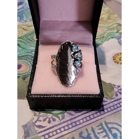 NWOT~PAZ CREATIONS 925 Sterling Handcrafted Oblong Oval Triple Blue Topaz Ring 8 - Picture 1 of 4